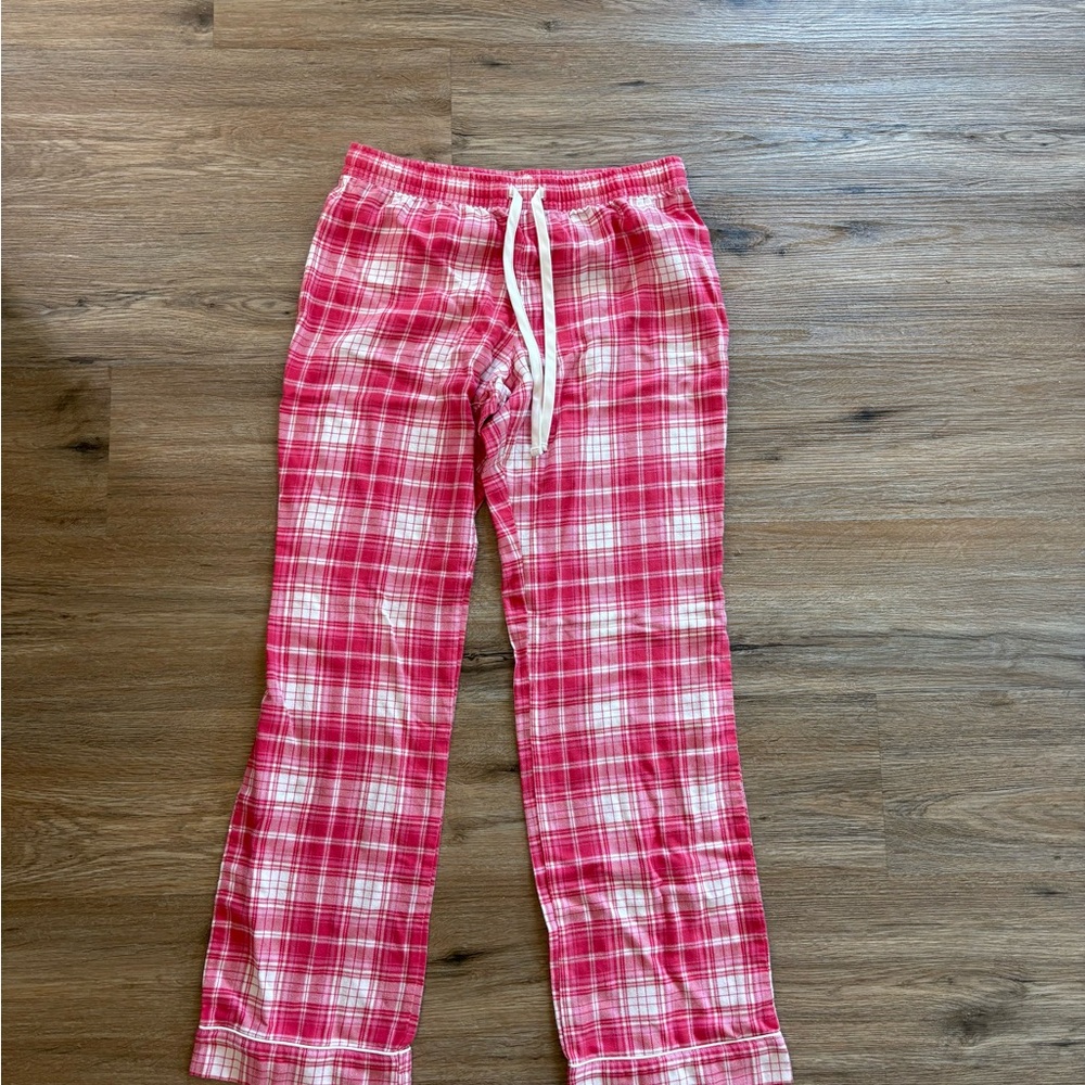 UGG Women’s Pink Plaid Pajama Set - Picture 6 of 8